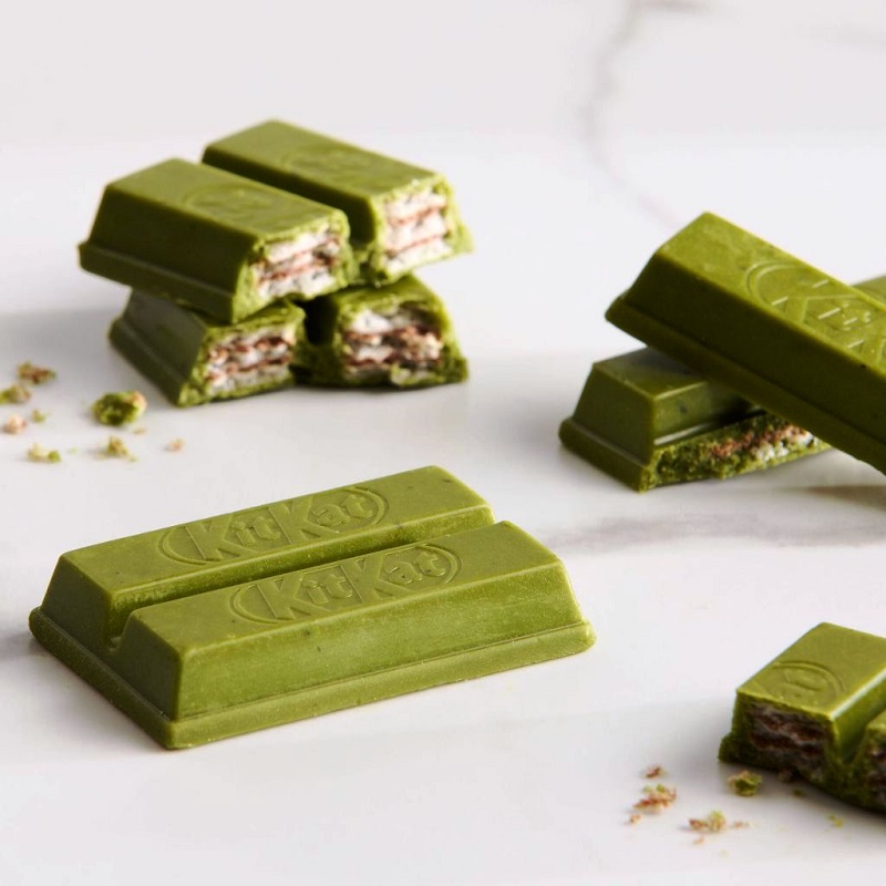KitKat al gusto di tè verde Matcha - Nestle' 113g. (10 pezzi) - immagine 2